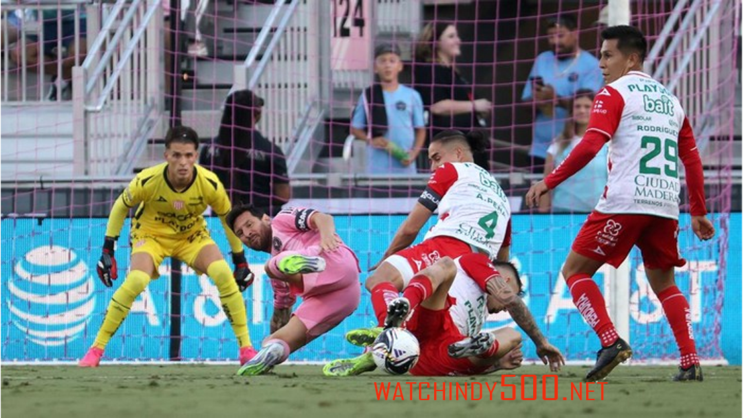 Lionel Messi Cedera Usai Diredam 3 Pemain Necaxa
